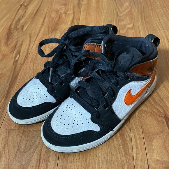 Jordan Other - Nike Unisex Youth Sneakers Size 13 Black/Multi